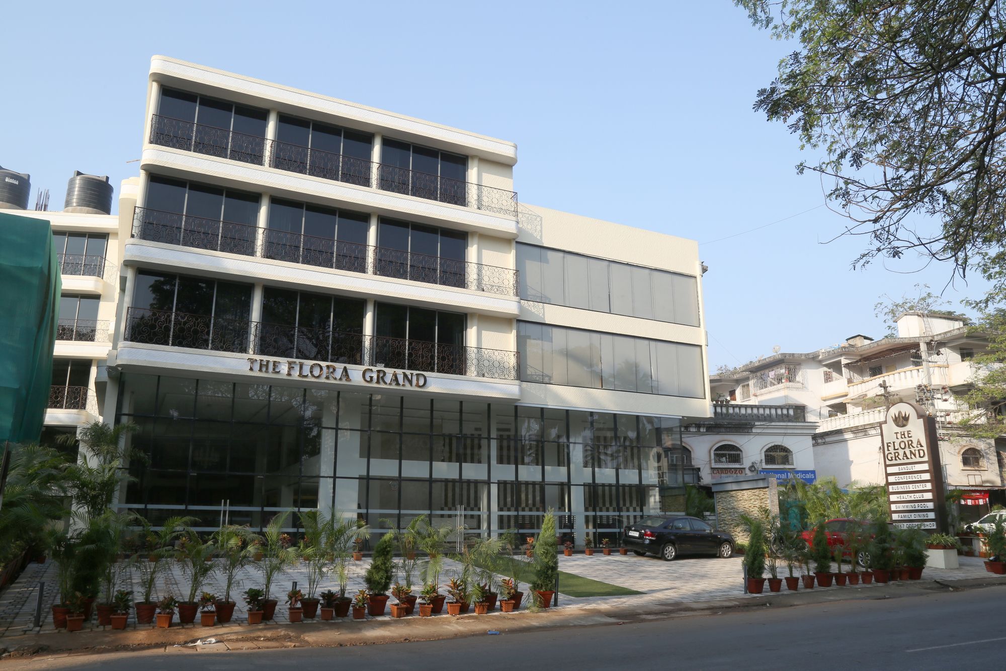 Отель The Flora Grand, Vasco, Goa Васко-да-Гама Экстерьер фото